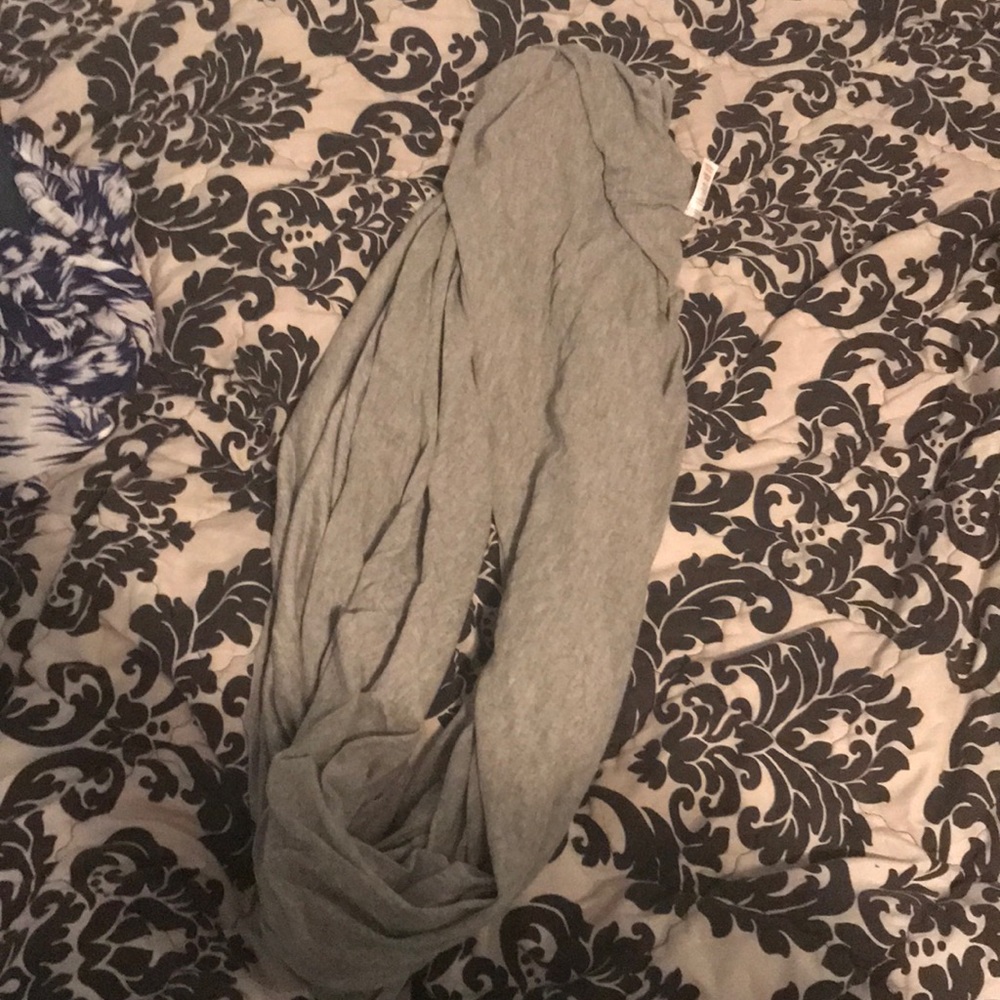 Infinity scarf